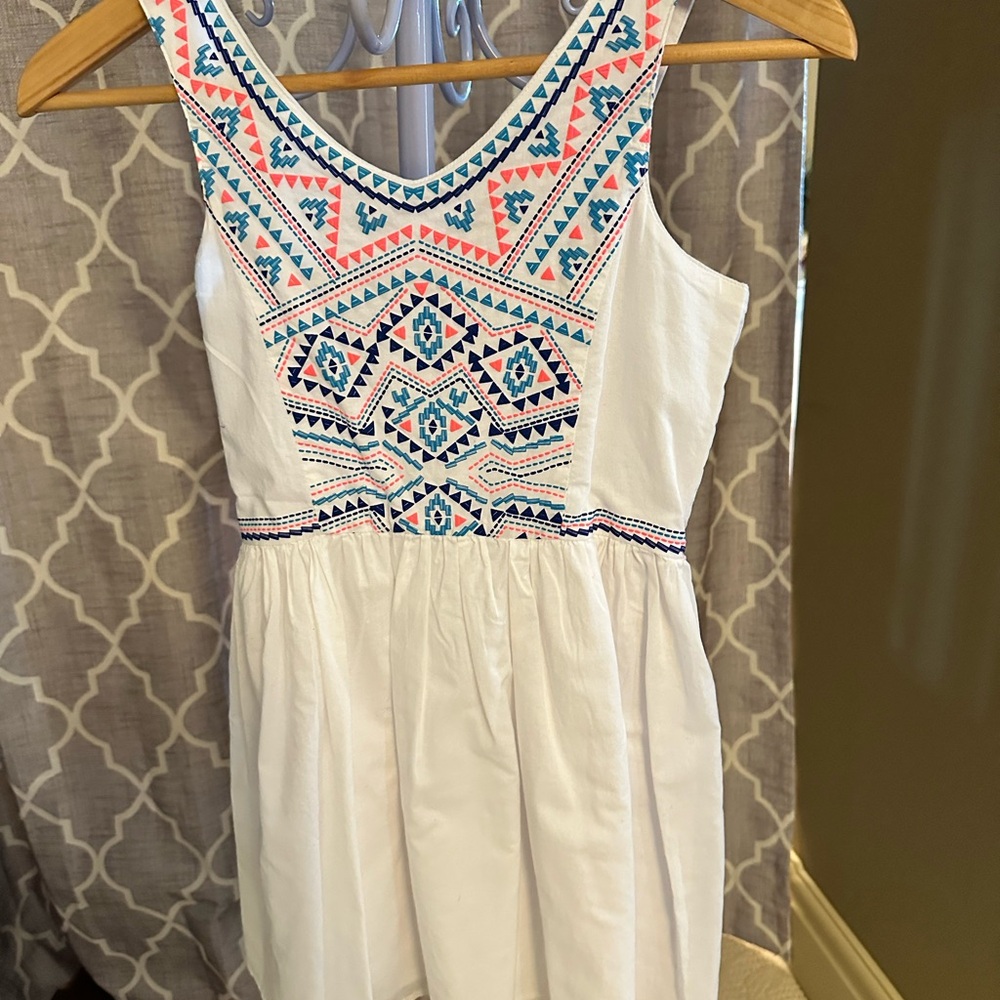 NWOT White Sleeveless Kids Dress with Colorful Pattern